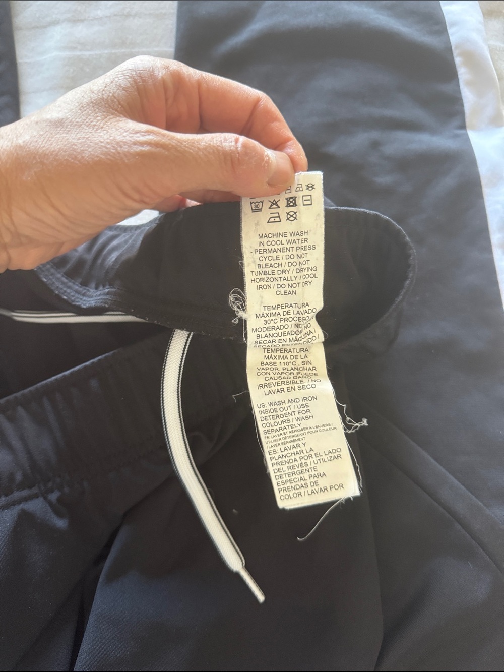 Puma Men’s Contrast 2.0 Pants Black with White Side Panels size L - Picture 12 of 12